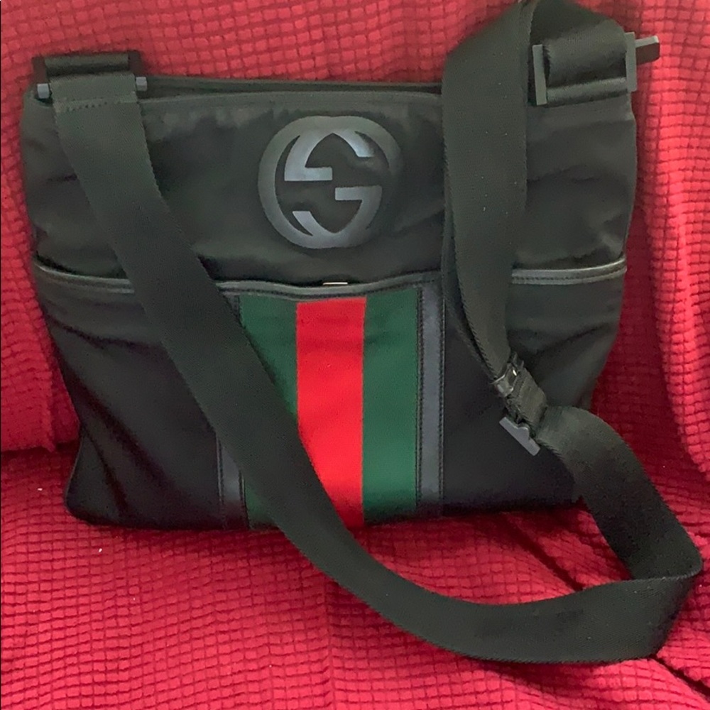Preloved Authentic Gucci Vintage Crossbody Bag